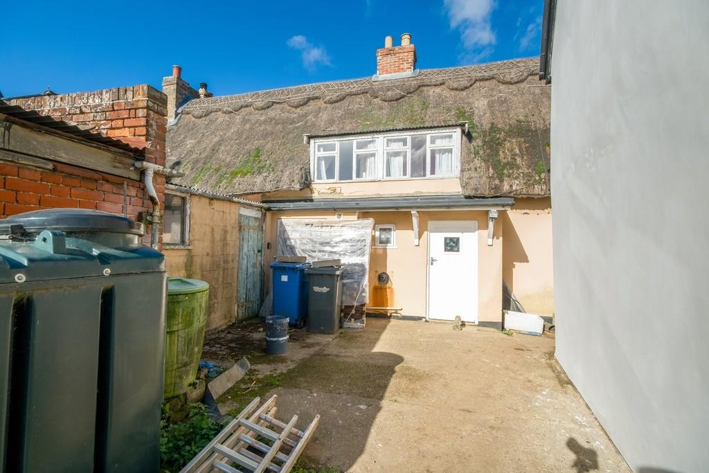 1440px-The Cottage - 24