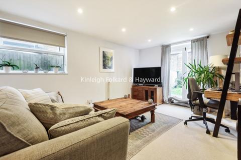 Howson Road, London, SE4