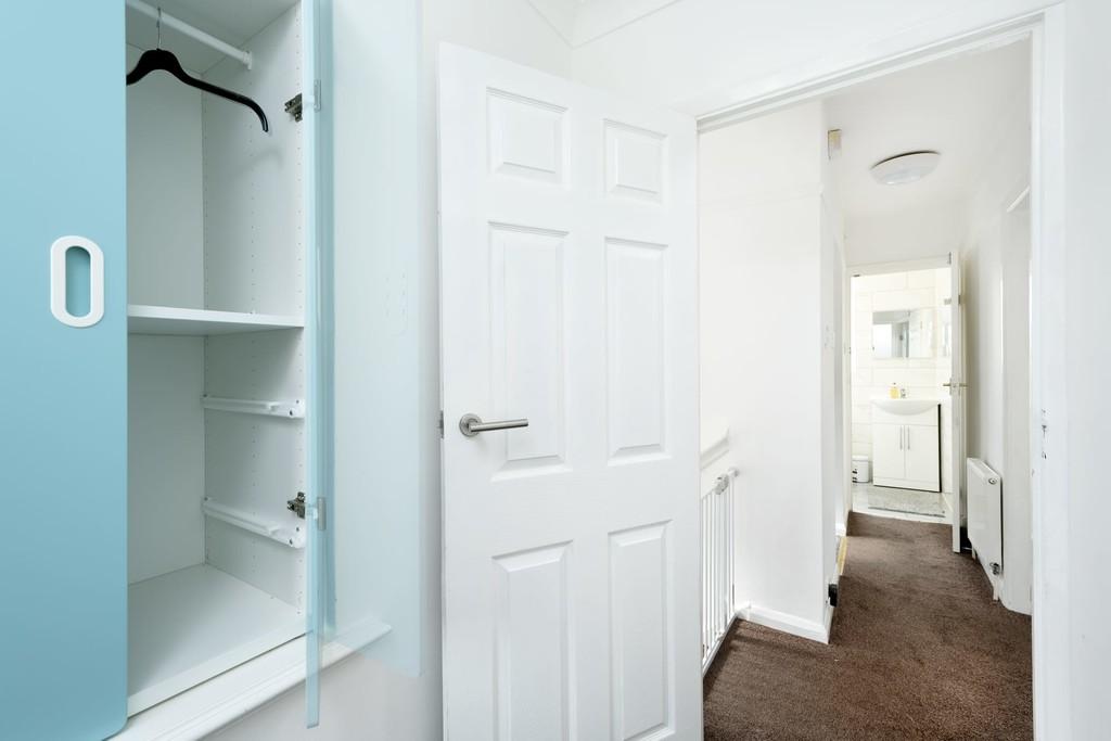 312 property photo-4