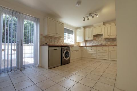 4 bedroom terraced house for sale, Old Bakery Close, Wimblington