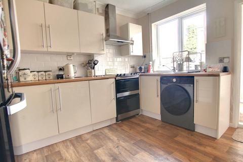 2 bedroom end of terrace house for sale, Providence Place, Manea