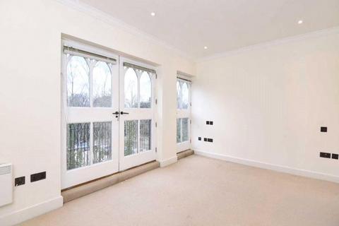 undefined, Jack Straws Castle, North End Way, Hampstead, NW3