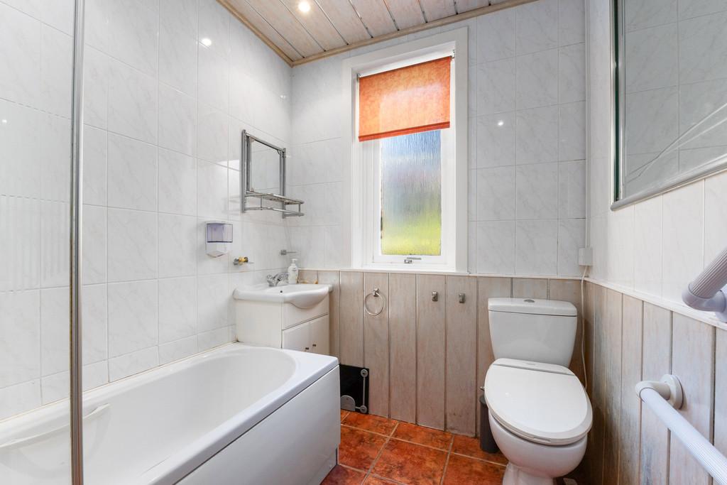 108 Athol Terrace 37