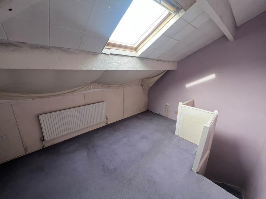 Top Floor/Bedroom Two