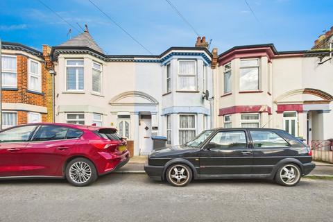2 bedroom terraced house for sale, Balfour Road, Dover