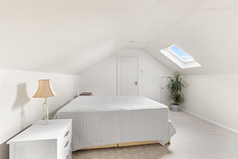 3 bedroom semi-detached bungalow for sale, Chyngton Gardens, Seaford