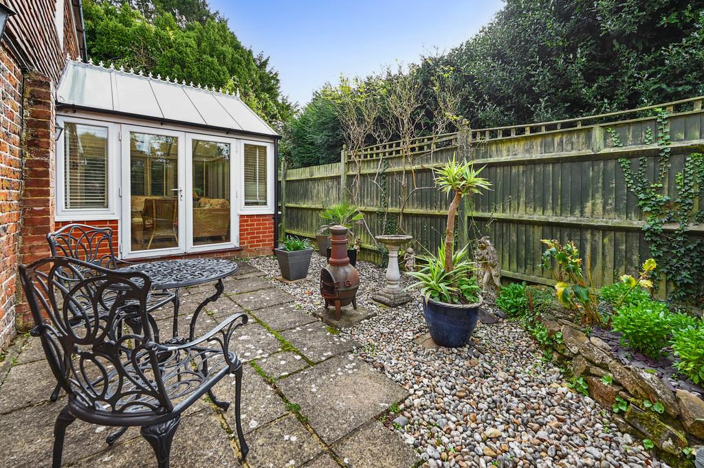 Garden Cottage TN36 (24)
