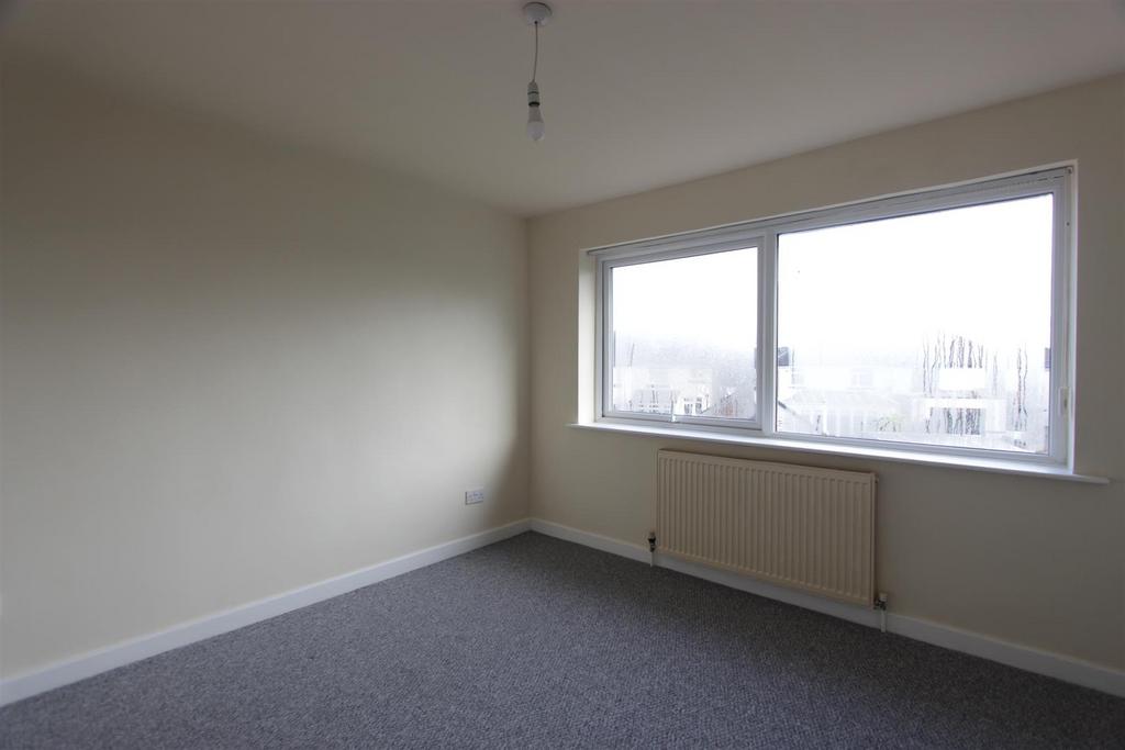 Bedroom 1.JPG