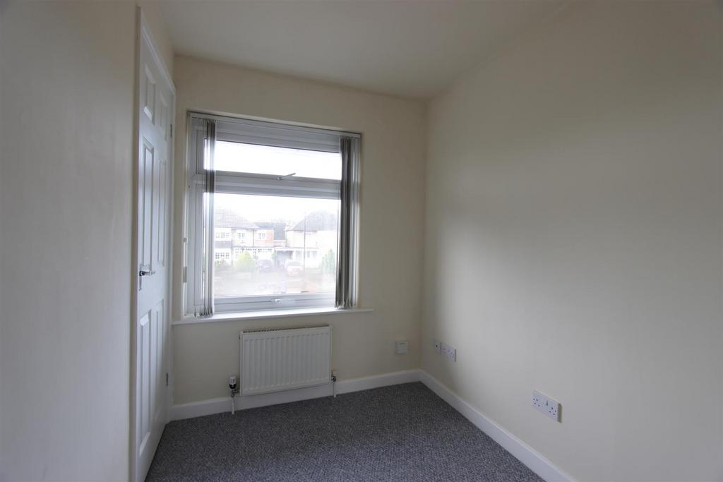 Bedroom 2.JPG