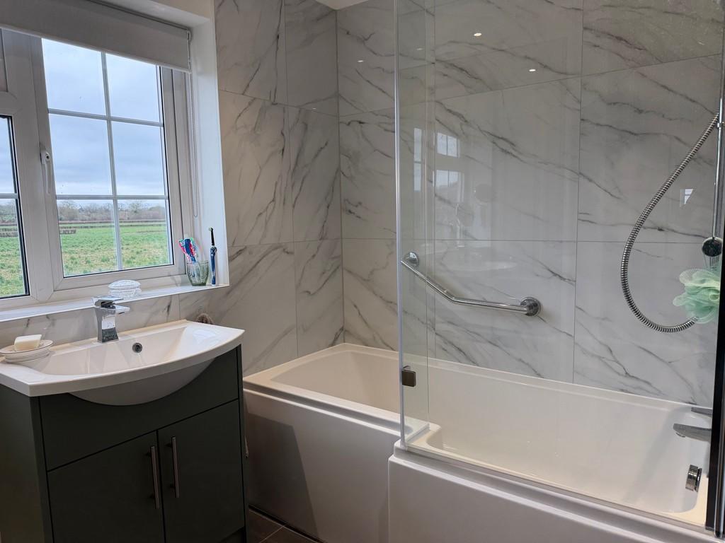New bathroom photo