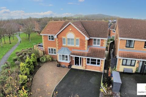 5 bedroom detached house for sale, Woodale Close, Guisborough, North Yorkshire