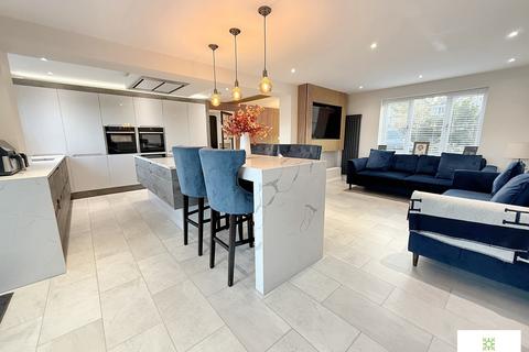 5 bedroom detached house for sale, Woodale Close, Guisborough, North Yorkshire
