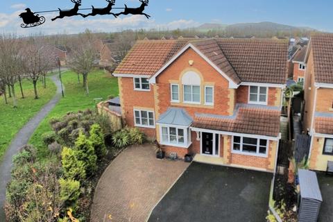 5 bedroom detached house for sale, Woodale Close, Guisborough, North Yorkshire