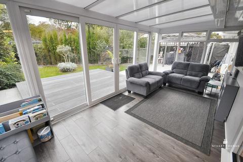 3 bedroom detached bungalow for sale, Lynton Road, Hadleigh