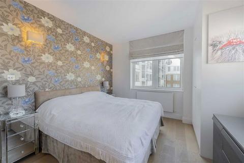 2 bedroom flat to rent, The Quadrangle, London SW10