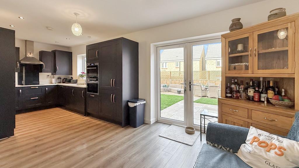 Kitchen/family room