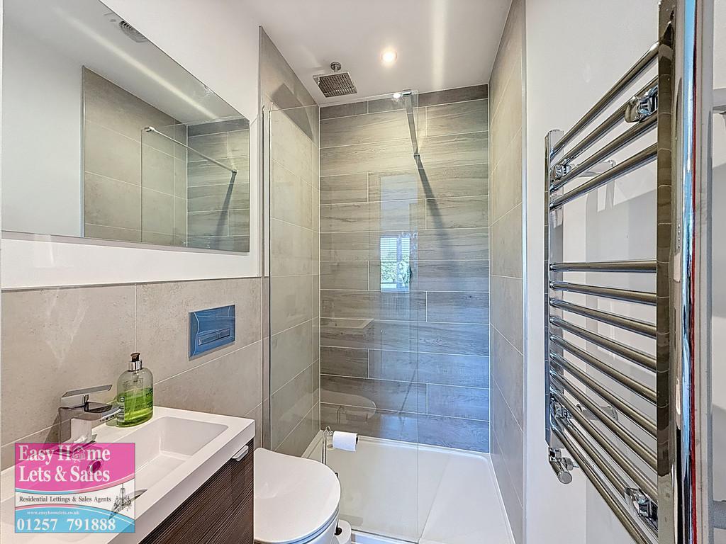 Master Bedroom En-suite