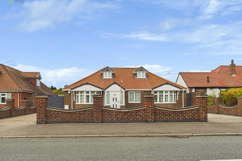 4 bedroom detached bungalow for sale, Claremont Road, Tamworth B79