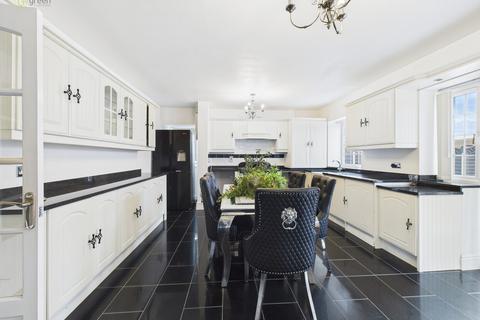 4 bedroom detached bungalow for sale, Claremont Road, Tamworth B79