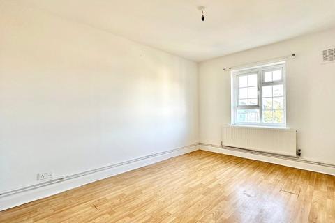 2 bedroom apartment for sale, Newport Avenue, London E13