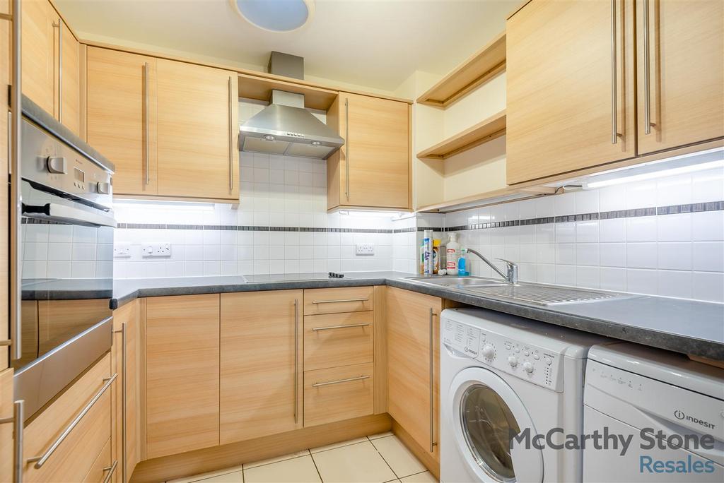 8668665-interior07.jpg