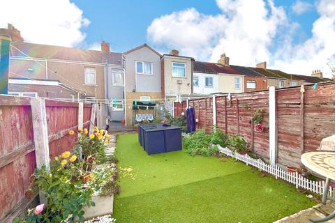 3 bedroom terraced house for sale, Gorse Hill, Swindon SN2