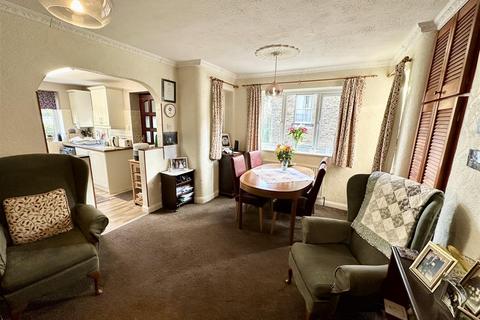 3 bedroom semi-detached house for sale, Bell Hall View, Savile Park, Halifax