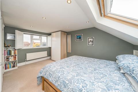 8 Ripley Road, Hampton, TW12 2JH