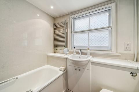 2 bedroom flat to rent, Wandsworth Common West Side, London