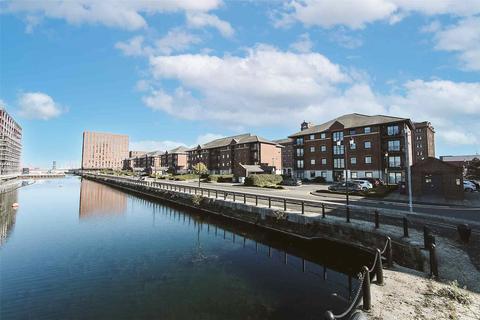 undefined, Waterloo Road, Liverpool, Merseyside, L3