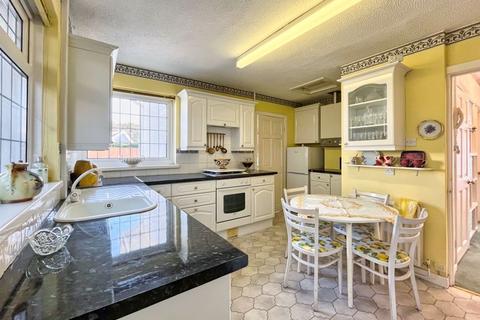 3 bedroom detached bungalow for sale, Daphne Road, Neath, SA10 8DP