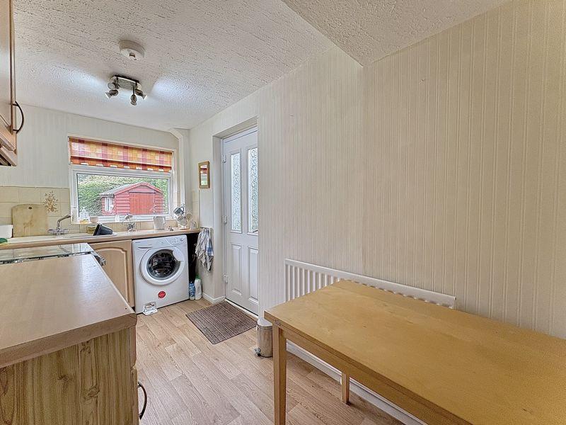 Dining kitchen