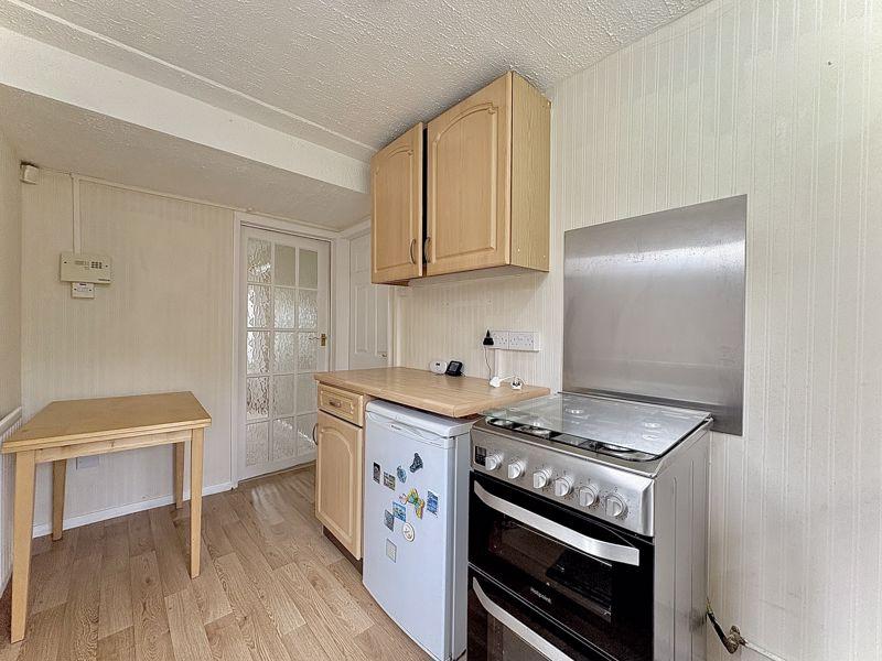 Dining kitchen