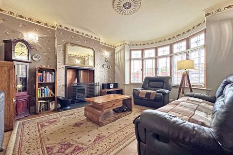 3 bedroom detached house for sale, Wrens Avenue, FOXYARDS, TIPTON, DY4 8AF