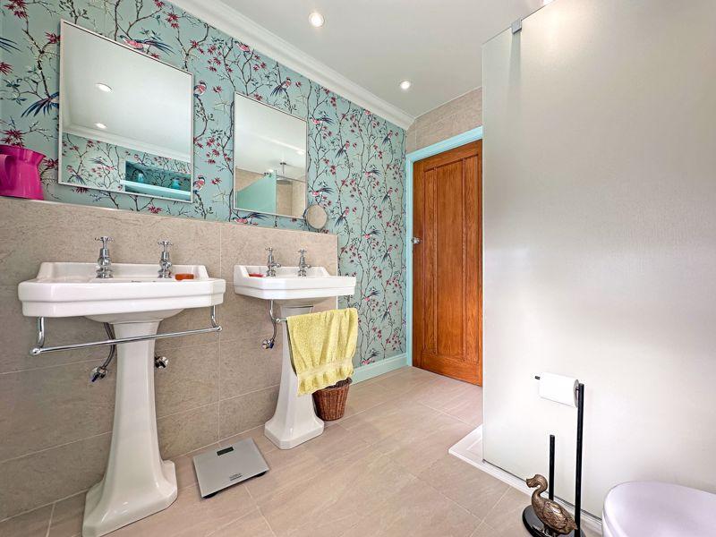 Family Shower Room