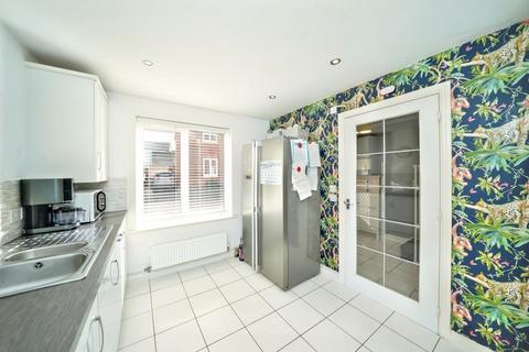 3 bedroom detached house for sale, Taper Close, KINGSWINFORD, DY6 7LW
