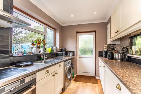 4 bedroom semi-detached house for sale, London Road, Sayers Common