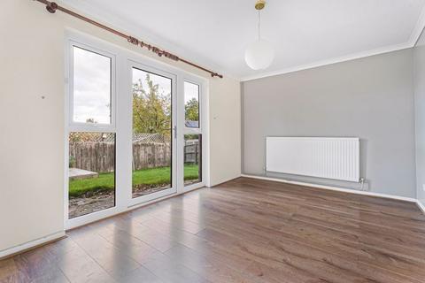 undefined, Fairford Crescent, Milton Keynes