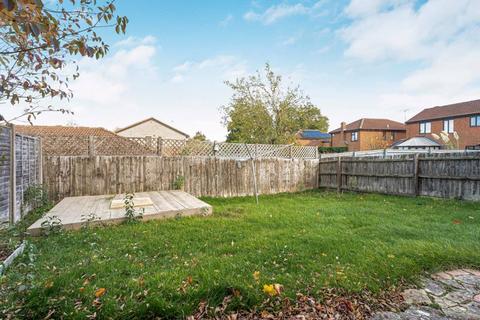 undefined, Fairford Crescent, Milton Keynes