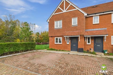 Fishbourne Gardens Chineham, Basingstoke, Hampshire, RG24