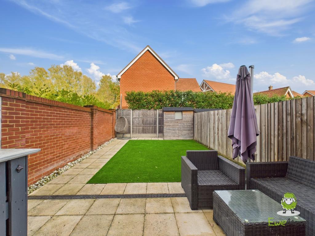 Ewe Move Estate Agents Basingstoke - Fishbourne Gar