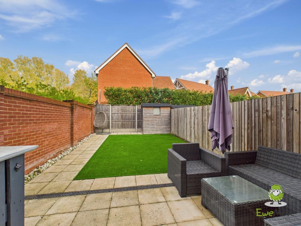 Ewe Move Estate Agents Basingstoke - Fishbourne Gar