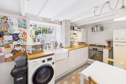 undefined, New Street, Penryn - Character cottage