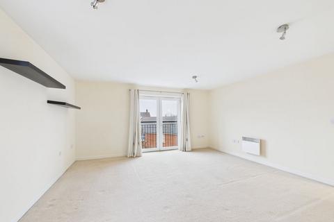 2 bedroom flat for sale, Boughton Way, Gloucester
