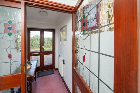 2 bedroom detached bungalow for sale, Moss Grove, Kingswinford DY6