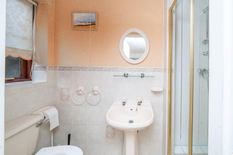 Bedroom 1 en suite