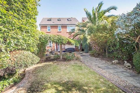 5 bedroom detached house for sale, Island Way East, St. Mary's Island, Chatham Maritime
