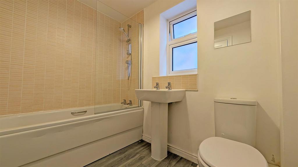 Main bedroom