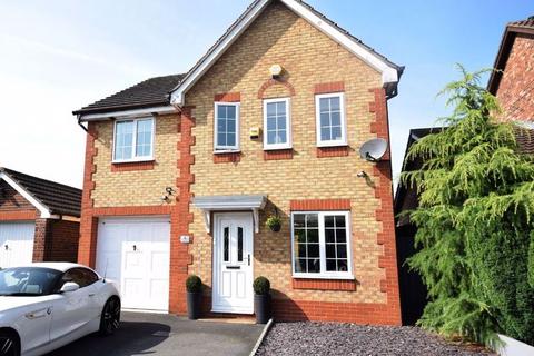 4 bedroom detached house for sale, Hinton Close, Pontefract WF8