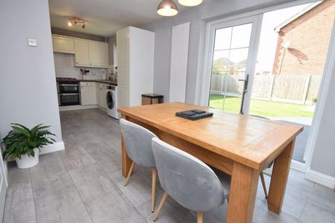 4 bedroom detached house for sale, Hinton Close, Pontefract WF8